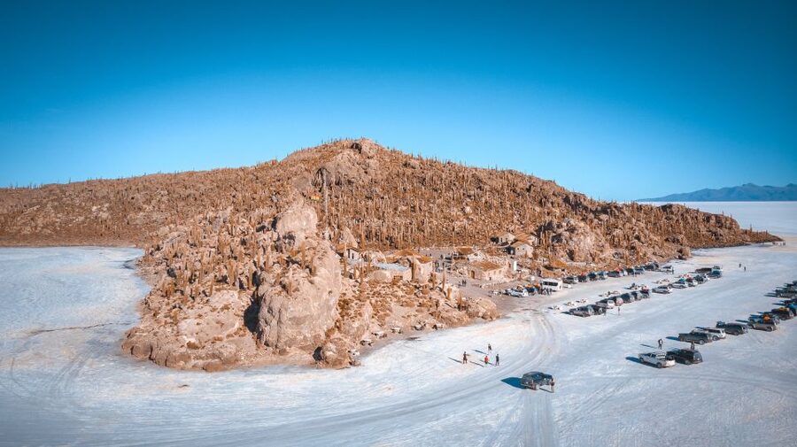 Uyuni: Guided 3-Day Tour Salt Flats & Avaroa National Park - Day 3: Geysers, hot springs, and Licancabur Volcano