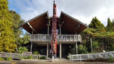 Waitakere Ranges Wilderness Experience Tour from Auckland