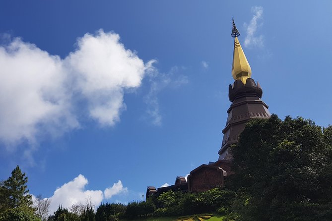Wow! Doi Inthanon National Park Adventure, Lunch & Entry Included - The Hmong market and local food