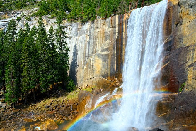 Yosemite National Park Self Guided Driving Audio Tour Guide - Half Dome and Yosemite Village